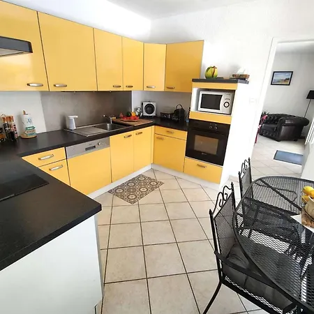 Spacieuse Avec Piscine Chauffee, Jardin Et Terrasse A Petit-piquey - Fr-1-736-9 Lège-Cap-Ferret