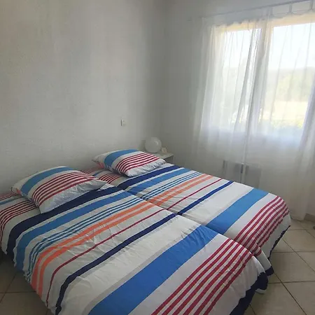 Βίλα Spacieuse Avec Piscine Chauffee, Jardin Et Terrasse A Petit-piquey - Fr-1-736-9 *