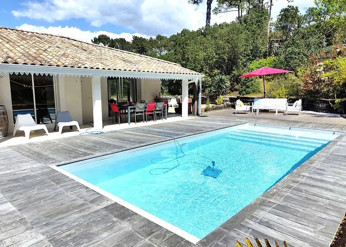 Spacieuse Avec Piscine Chauffee, Jardin Et Terrasse A Petit-piquey - Fr-1-736-9 Lège-Cap-Ferret