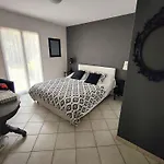 Spacieuse Avec Piscine Chauffee, Jardin Et Terrasse A Petit-piquey - Fr-1-736-9 Вилла