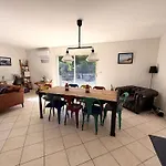 Spacieuse Avec Piscine Chauffee, Jardin Et Terrasse A Petit-piquey - Fr-1-736-9 * Леж-Кап-Ферре