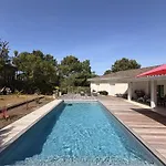 Spacieuse Avec Piscine Chauffee, Jardin Et Terrasse A Petit-piquey - Fr-1-736-9 Леж-Кап-Ферре