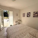 Вилла Spacieuse Avec Piscine Chauffee, Jardin Et Terrasse A Petit-piquey - Fr-1-736-9 Леж-Кап-Ферре